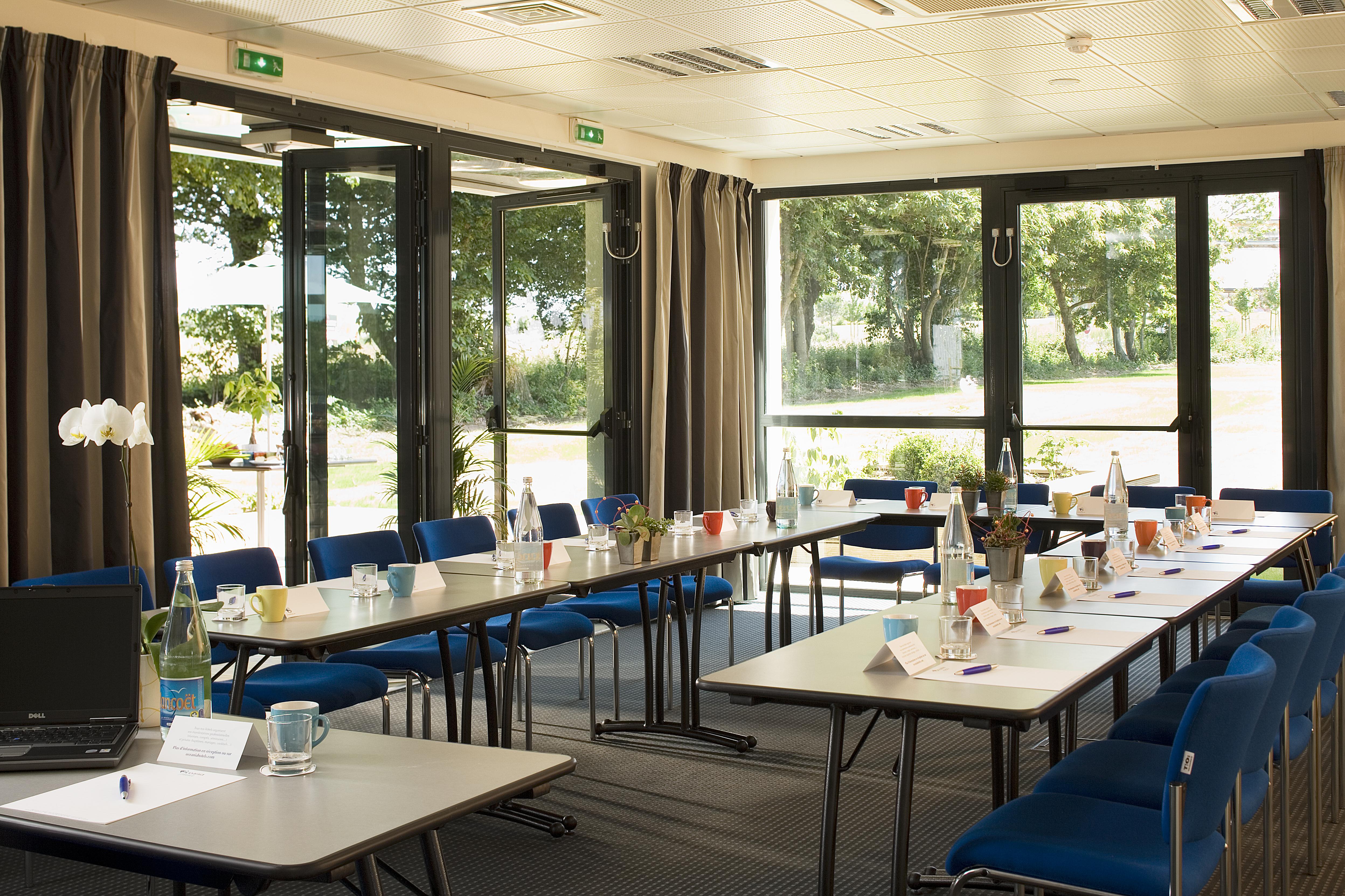 Escale Oceania Rennes Cap Malo Hotel La Meziere Buitenkant foto
