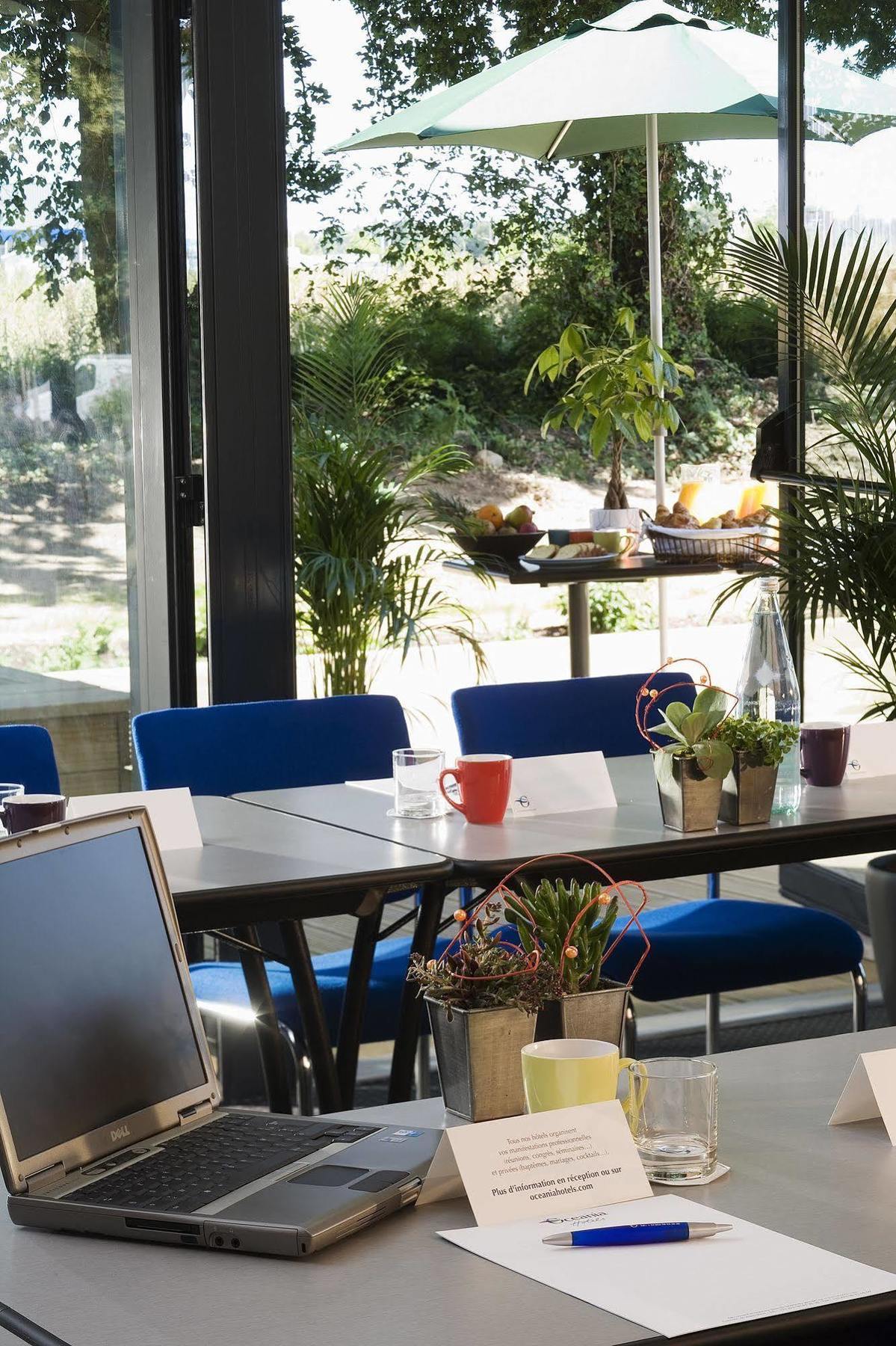 Escale Oceania Rennes Cap Malo Hotel La Meziere Buitenkant foto